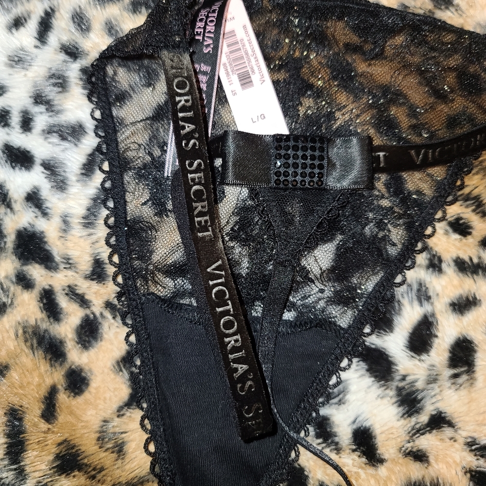 Victoria Secret - Picture 9 of 16
